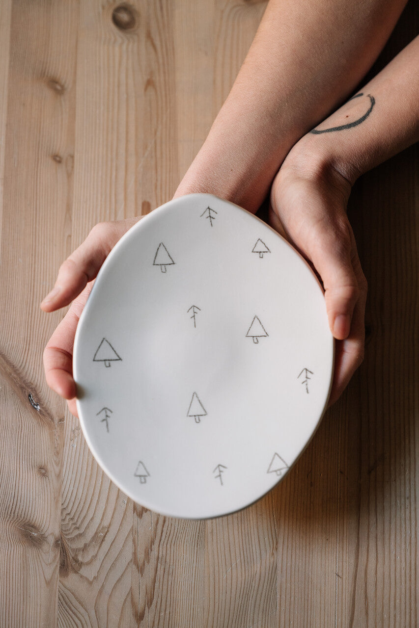 Plate Minimalist Pine